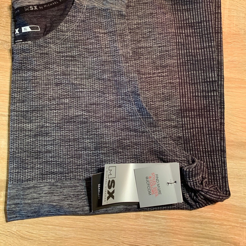 Exercise Tank Bundle - Picture 2 of 5